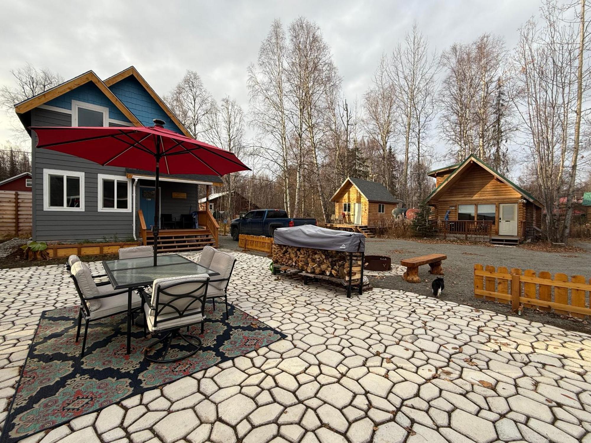 Log With Hot Tub Unit 2 Holiday home Talkeetna
