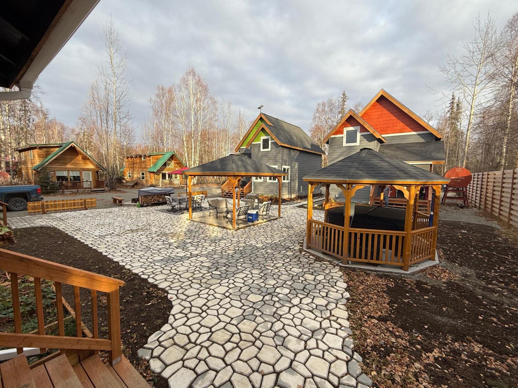 Log With Hot Tub Unit 2 Talkeetna