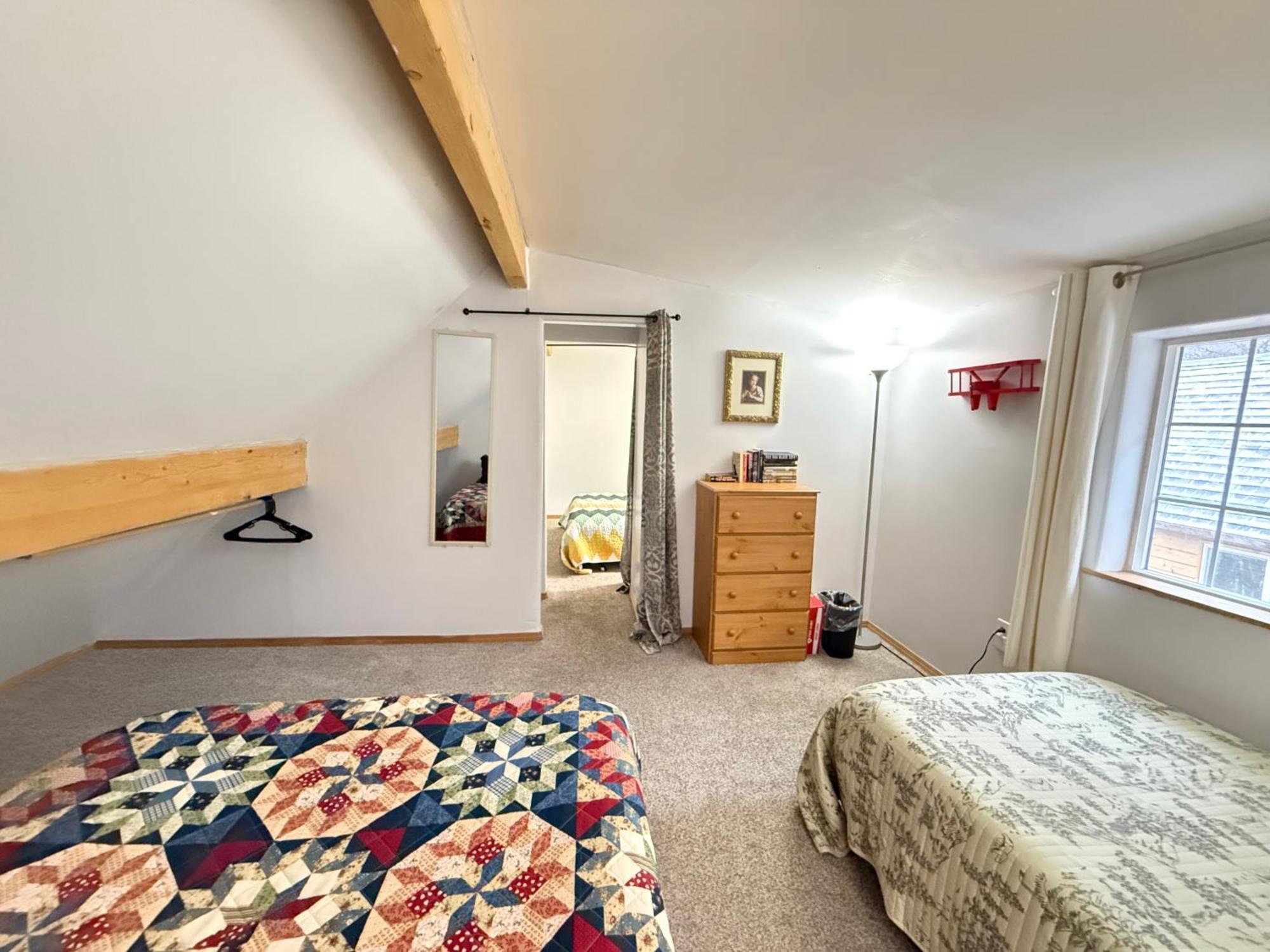 Log With Hot Tub Unit 2 Holiday home